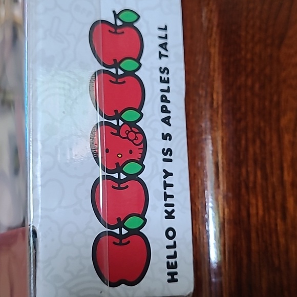 🎀Hello Kitty Table Top Clock - Picture 4 of 5